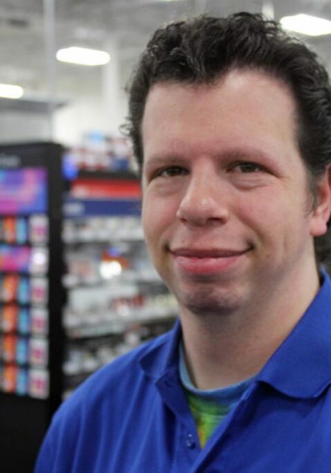 welfare to work twin cities mn guy in store working